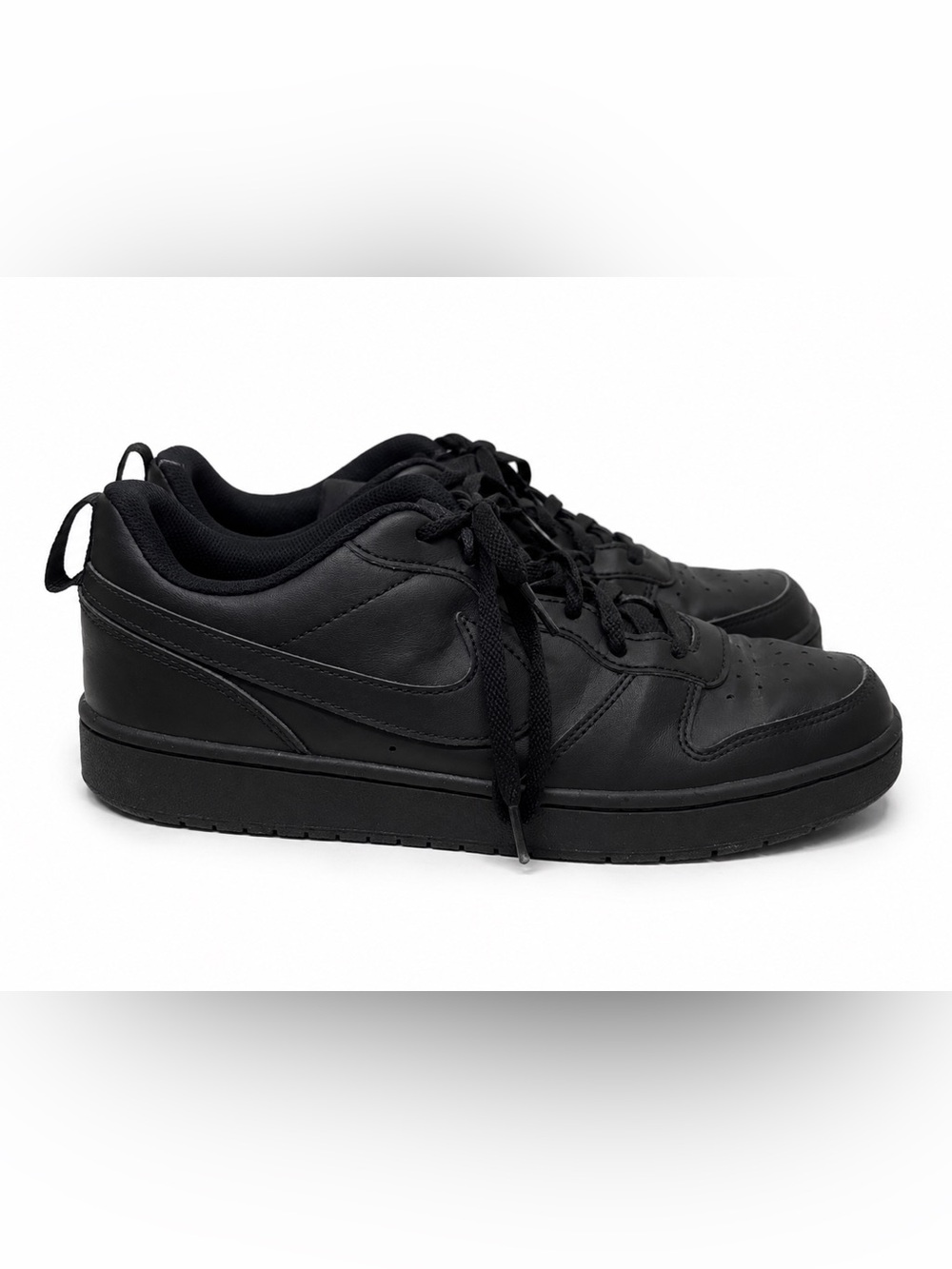 Nike Boy's Black Low-Top Leather Sneakers